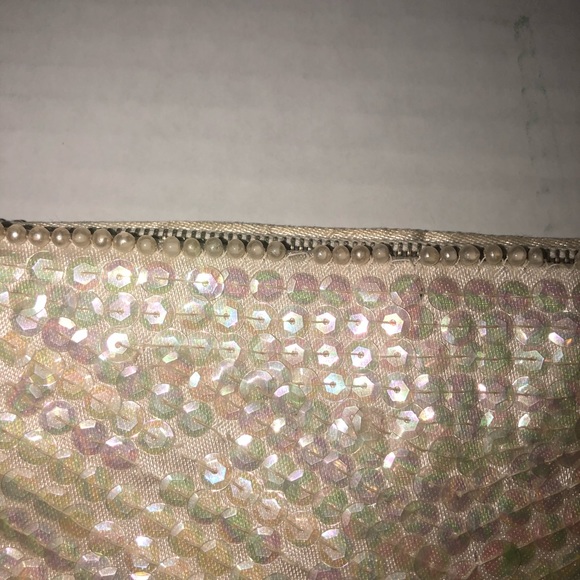 Vintage sequin pouch - Picture 4 of 16